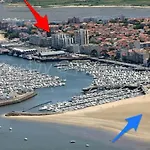 Maisonnette 300m Apartment
