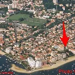 Maisonnette 300m Apartment *
