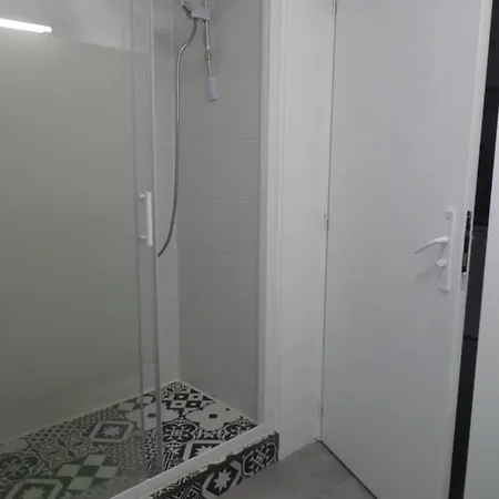 Maisonnette 300m *
