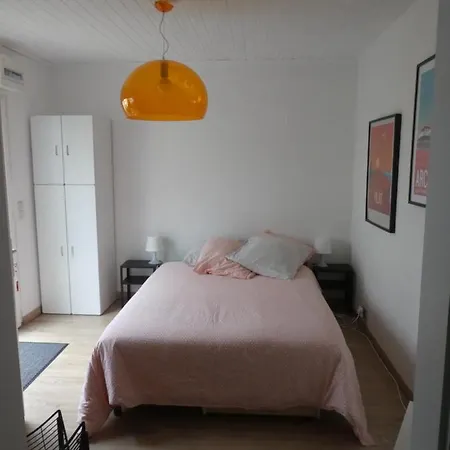 Maisonnette 300m בית אירוח *